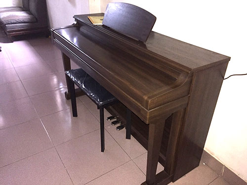 piano điện HP 3700